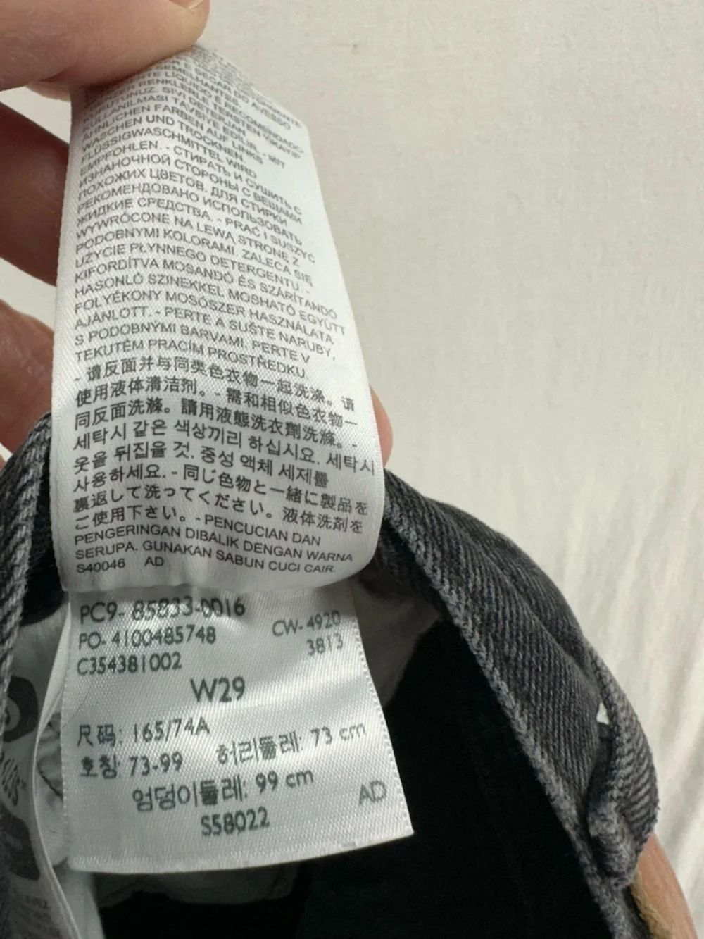 Levi's 501 Mid Thigh Shorts Women's Size 29 Black Dark Wash 100% Cotton Denim - Picture 3 of 11